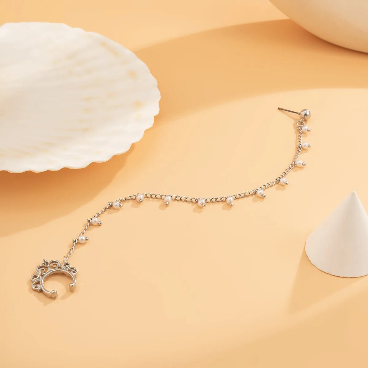 Indian Gold Color Pearl Butterfly Tassel Earrings Nose Clip Chain for Women Boho Nose Ring Non Pierceing Dangle Earring Jewelry