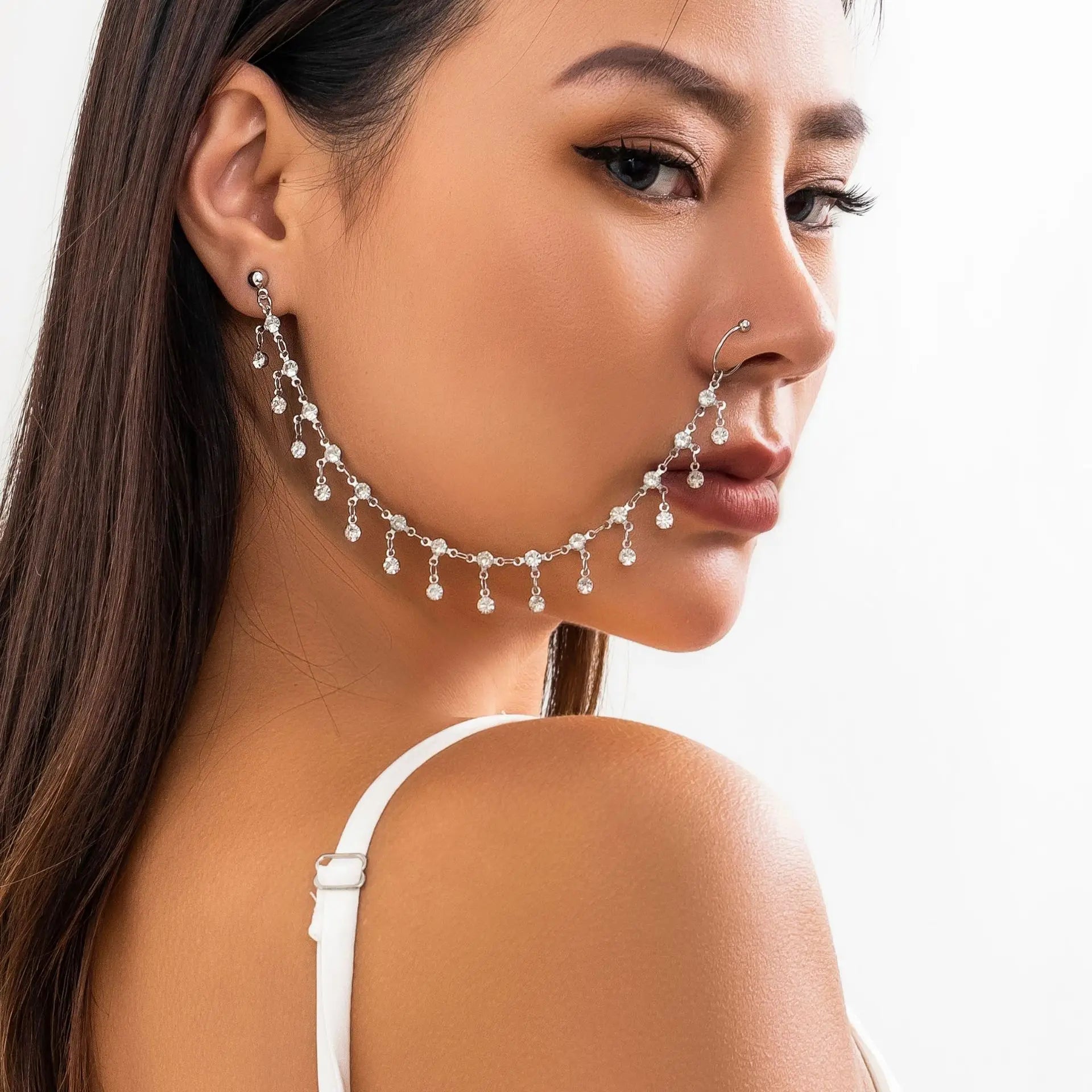 Indian Gold Color Pearl Butterfly Tassel Earrings Nose Clip Chain for Women Boho Nose Ring Non Pierceing Dangle Earring Jewelry